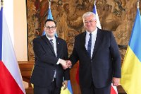 Ministr Lipavský představil ukrajinskému ministrovi zahraničí české projekty, kterými Česko pomáhá v Ukrajině