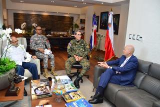 Reunión con el Ministro de Defensa de la República Dominicana, Mayor General Carlos Luciano Díaz Morfa