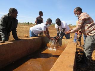 Filling up cattle watering point in Fedis woreda 