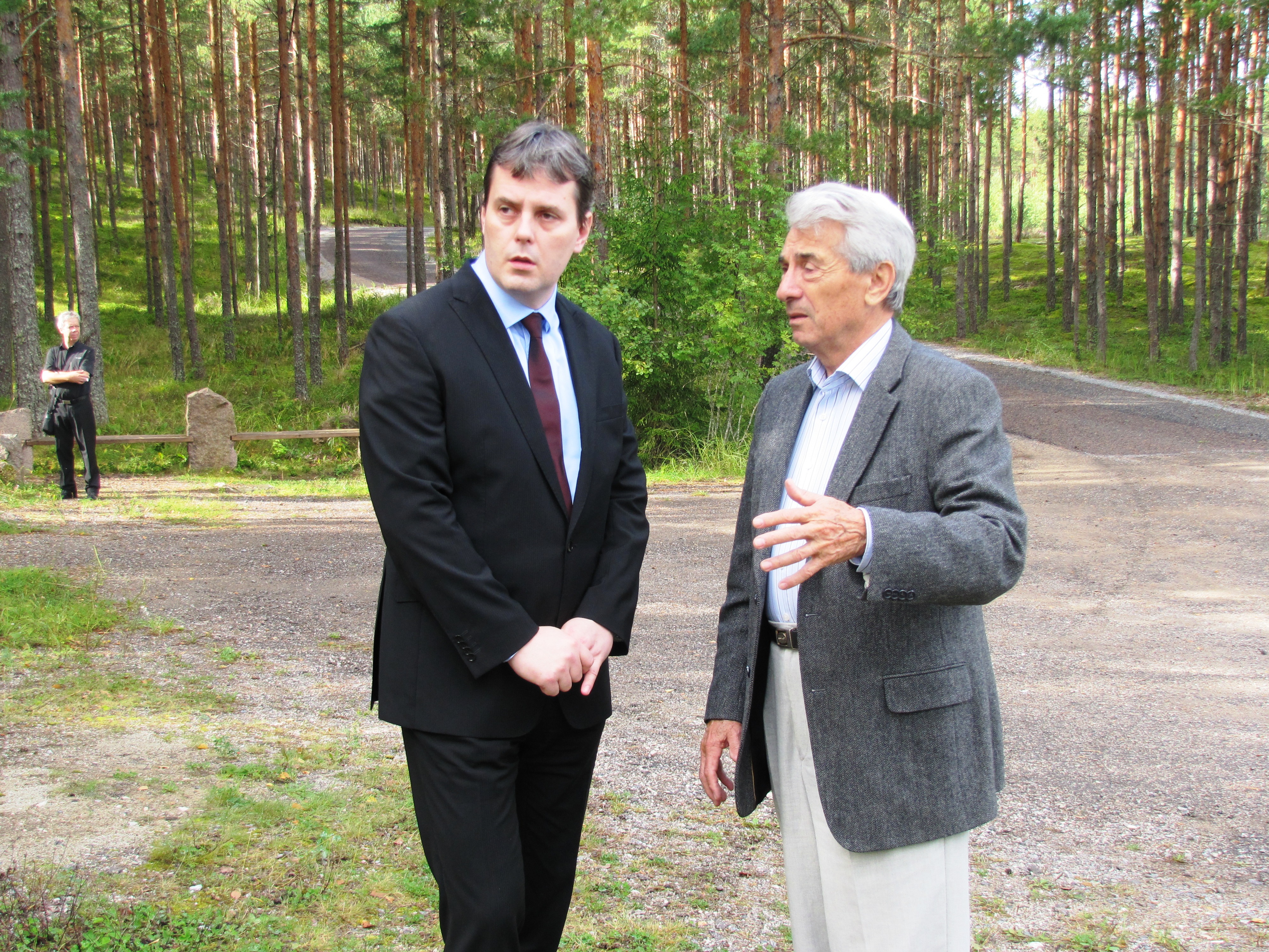 Kalevi Liiva kladení věnců