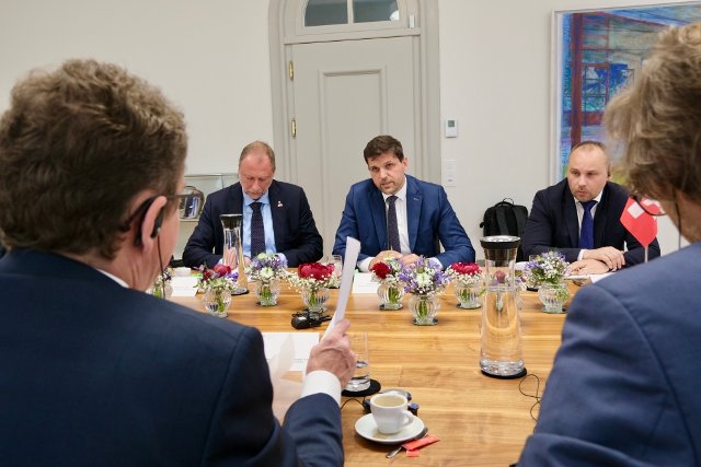 Ministr životního prostředí ČR Petr Hladík na pracovním jednání v Bernu