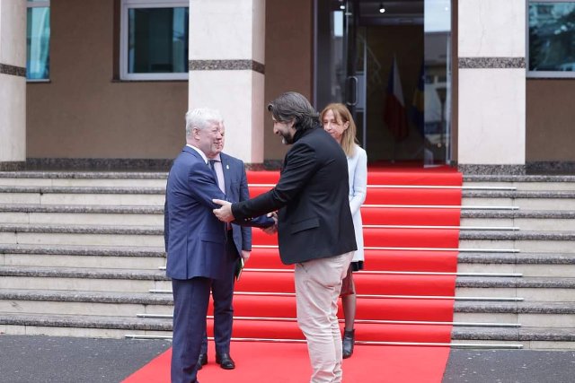 Český velvyslanec jednal se starostou Prištiny o obchodních příležitostech
