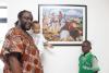 Ifesinachi Nwanyanwu a jeden z vítězů se svou prací / Ifesinachi Nwanynawu and one of the winners with his artwork / Ifesinachi Nwanyanwu et l'un de gagnants avec son oeuvre