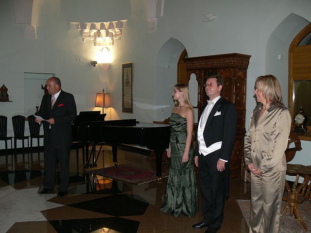 představení s velvyslancem