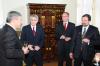 Náměstek ministra zahraničí Kazachstánu Rapil Zhoshybayev, náměstek Vladimír Galuška, ředitel DP Tomáš Pernický, ministr vnitra Radek John
