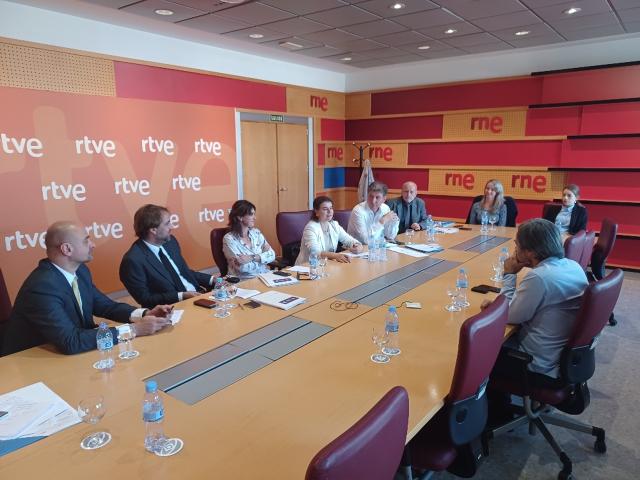 Encuentro en la sede de la corporación RTVE y RNE. 