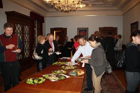 Light refreshments after the lecture 