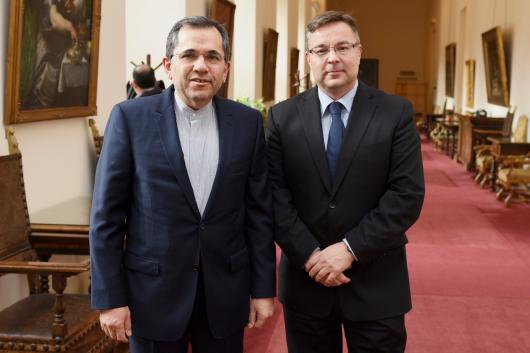 Náměstek ministra Martin Tlapa s íránským protějškem Madžidem Tacht Ravančim