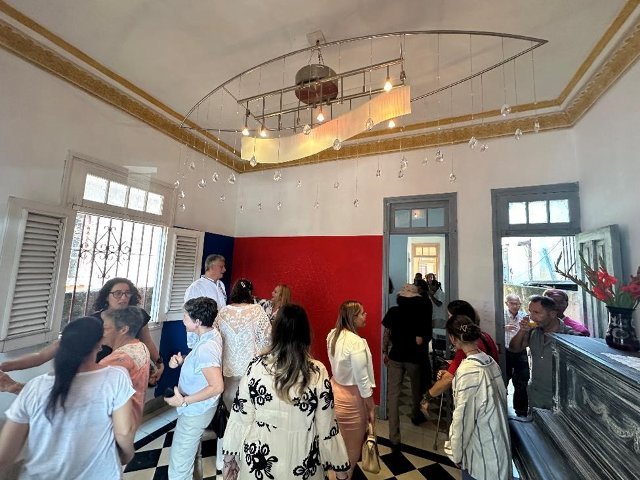 Los visitantes conocen la historia checa «a través del cristal»