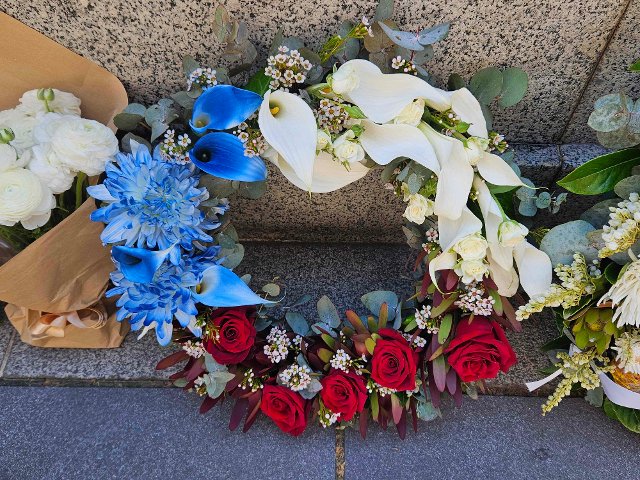 The wreath in the national colours of the Czech Republic, laid on the occasion of the United Nations Day. 