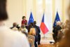 Ministr Lipavský předal Medaile Za zásluhy o diplomacii 