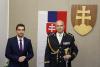 Slavnostní předání uniformy velvyslancem ČR T. Tuhým Muzeu policejního sboru SR