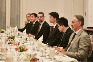 Náměstek Kozák jednal o bezpečnostní a obranné spolupráci s Japonskem