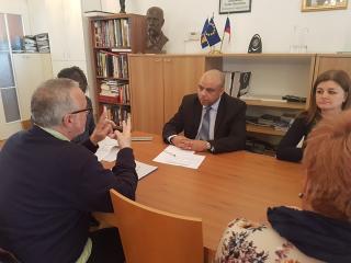 Velvyslanec Jakub Skalník s realizátory projektů 2017