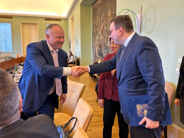 Ministr Lipavský se setkal se zástupci Výboru pro vědu a technologie Parlamentního shromáždění NATO