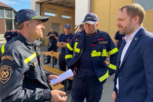 Rozsáhlé požáry na jihu Evropy: Albánii a Řecku pomůžou čeští záchranáři