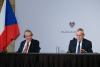 Prezident České republiky Miloš Zeman a prezident Rakouska Van der Bellen při tiskové konferenci.