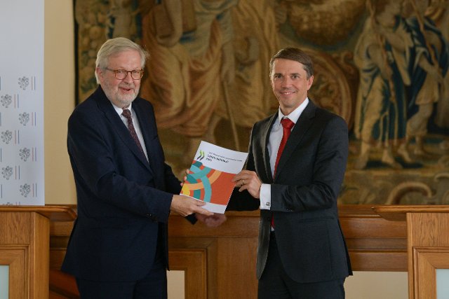 OECD ocenilo české úsilí v oblasti rozvojové spolupráce