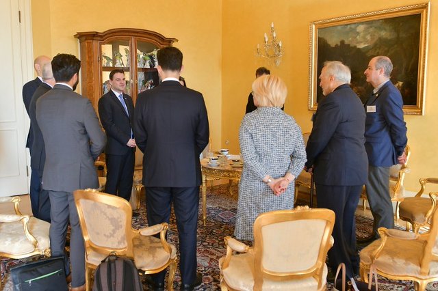 Encuentro del ministro de relaciones exteriores de República Checa Petr Macinka con el ministro Mario Lubetkin, presidente de EU-LAC Foundation José Antonio Arrospide, y embajadores. 