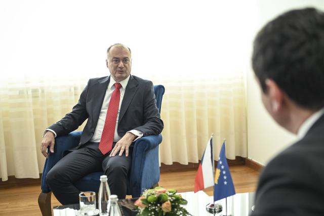 Přijetí u předsedy vlády před ukončením mise