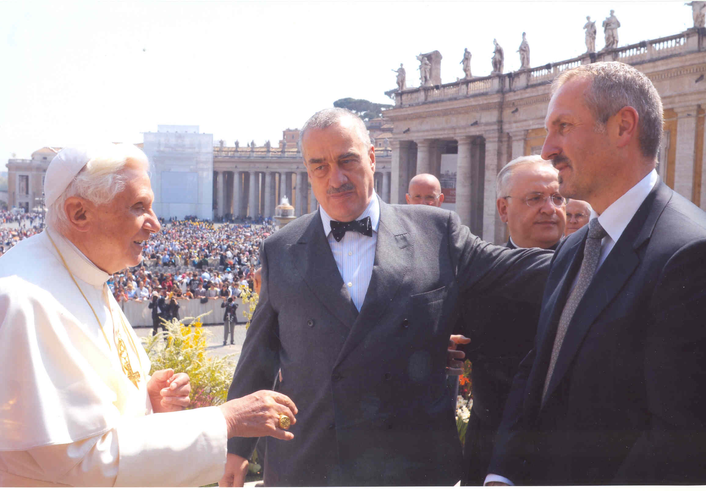 Ministr Schwarzenberg s papežem 16. 4. 2009 ve Vatikánu
