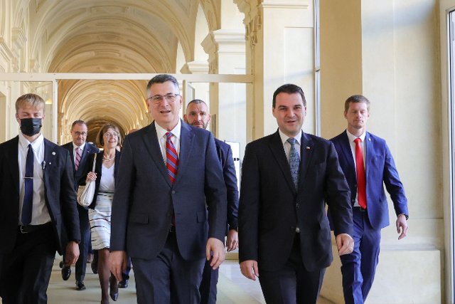 Šéfové české a izraelské diplomacie odstartovali byznys fórum s rekordní účastí firem 