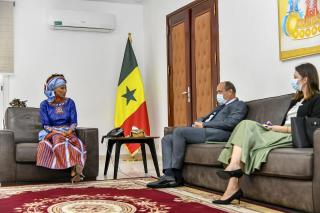 Ministre des affaires étrangères du Sénégal, ambassadeur et adjointe de l'ambassadeur tchèque