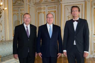 Consul Général Honoraire François-Jean Brych, S.A.S. le Prince Albert II. et S. E. Monsieur Petr Drulák, Ambassadeur de la République tchèque.