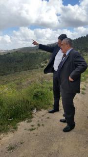 Viewing of the construction area of the separate wall in Cremisan  