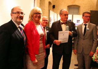 Stavitel mostů Karel Schwarzenberg 