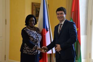 NM Kaucký s náměstkyní ministra zahraničí Burkiny Faso