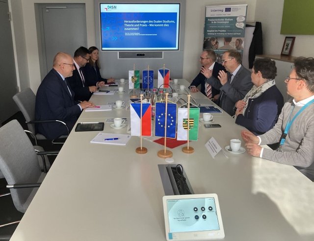 Návštěva ministra školství M. Beka v Drážďanech