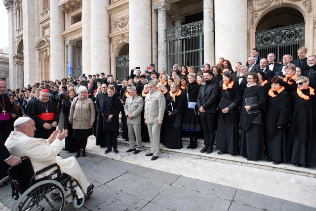 Il coro di Rychnov con il Papa