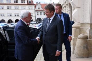 Ministr Petříček přijal palestinského ministra zahraničí Rijáda Malkího