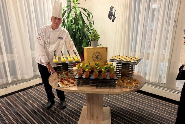 Mezinárodní gala prestižní Hotel&Tourism Management Institute Switzerland