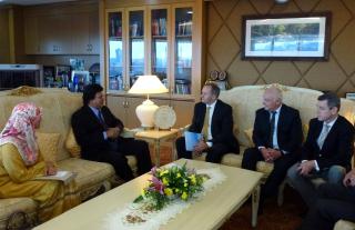 Meeting with Prof. Sahol Hamid Abu Bakar, the Vice-Chancellor of the University Teknologi MARA in Kuala Lumpur