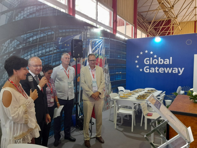 Český den na stánku EU na veletrhu