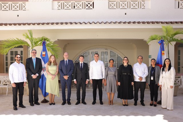 Deputy Minister Kozák on a visit to Cuba and the Dominican Republic
