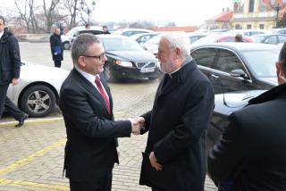 Ministr Lubomír Zaorálek a tajemník pro styky se státy Svatého stolce Paul Richard Gallagher