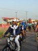 Český velvyslanec spolu s kolegy z EU na kole po Ghaně/Czech Ambassador cycling together with the EU colleagues through Ghana
