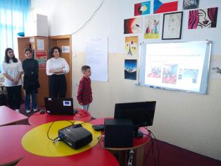 Head of the Czech Embassy visited Selman Riza School in Fushë Kosova