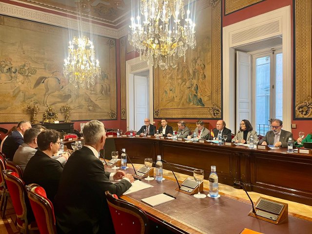 Reunión de los senadores