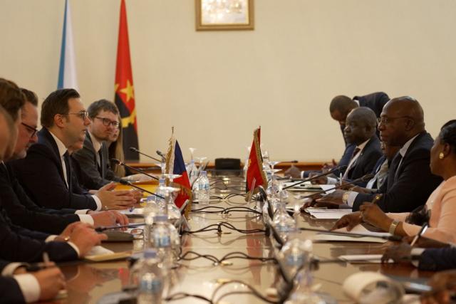 Minister for Foreign Affairs in Angola: We are ready to give a new impulse to relations