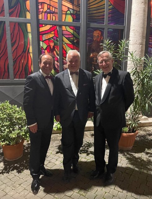 (z leva) baryton Roman Janál, J.E. velvyslanec Pavel Svoboda, varhaník Jaroslav Tůma