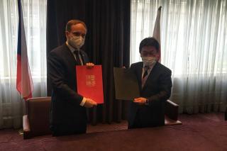 Minister Kulhánek signs new strategic cooperation plan with Japan