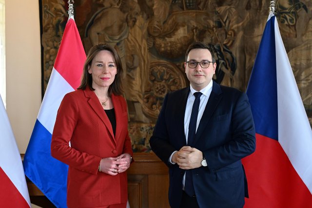 Ministr Lipavsky přijal nizozemského ministra zahraničí v Černínském paláci