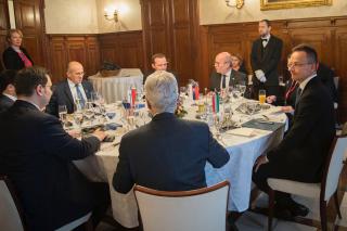 Ministři zemí V4 jednali v Bratislavě o pomoci Ukrajině, Moldavsku a další visegrádské spolupráci