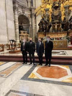 velvyslanci V4 v  bazilice sv. Petra ve Vatikánu 