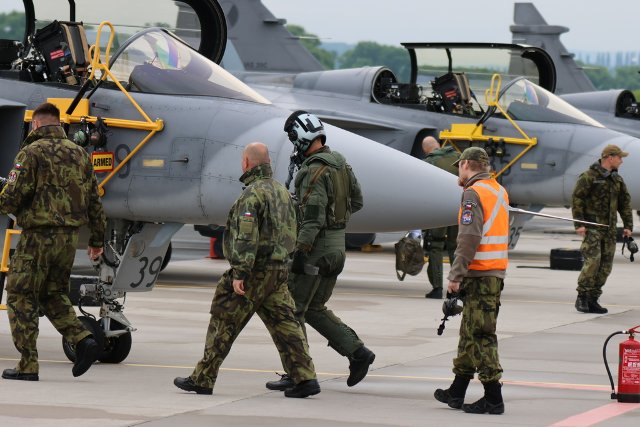 Czech Air Force protects Iceland's airspace