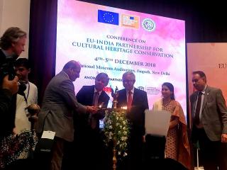 Lamp Lighting at EU-India PCHC 2018